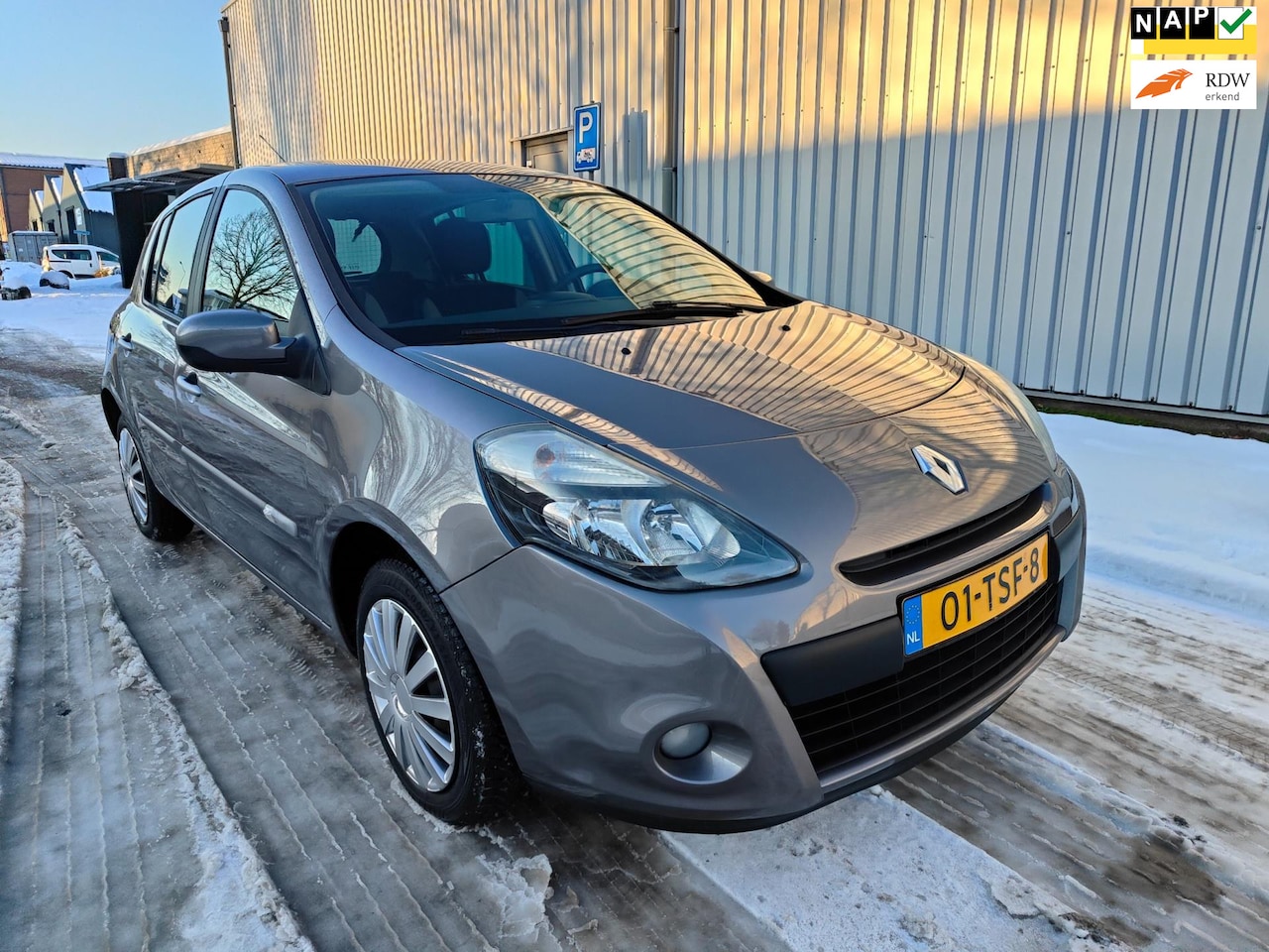 Renault Clio - 1.2 1.2 ( Nieuwe Distributieriem ) - AutoWereld.nl