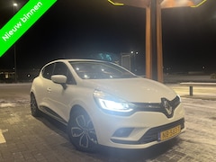 Renault Clio - 1.5 dCi Intens keyless Stoelverwarming /Camera 2016