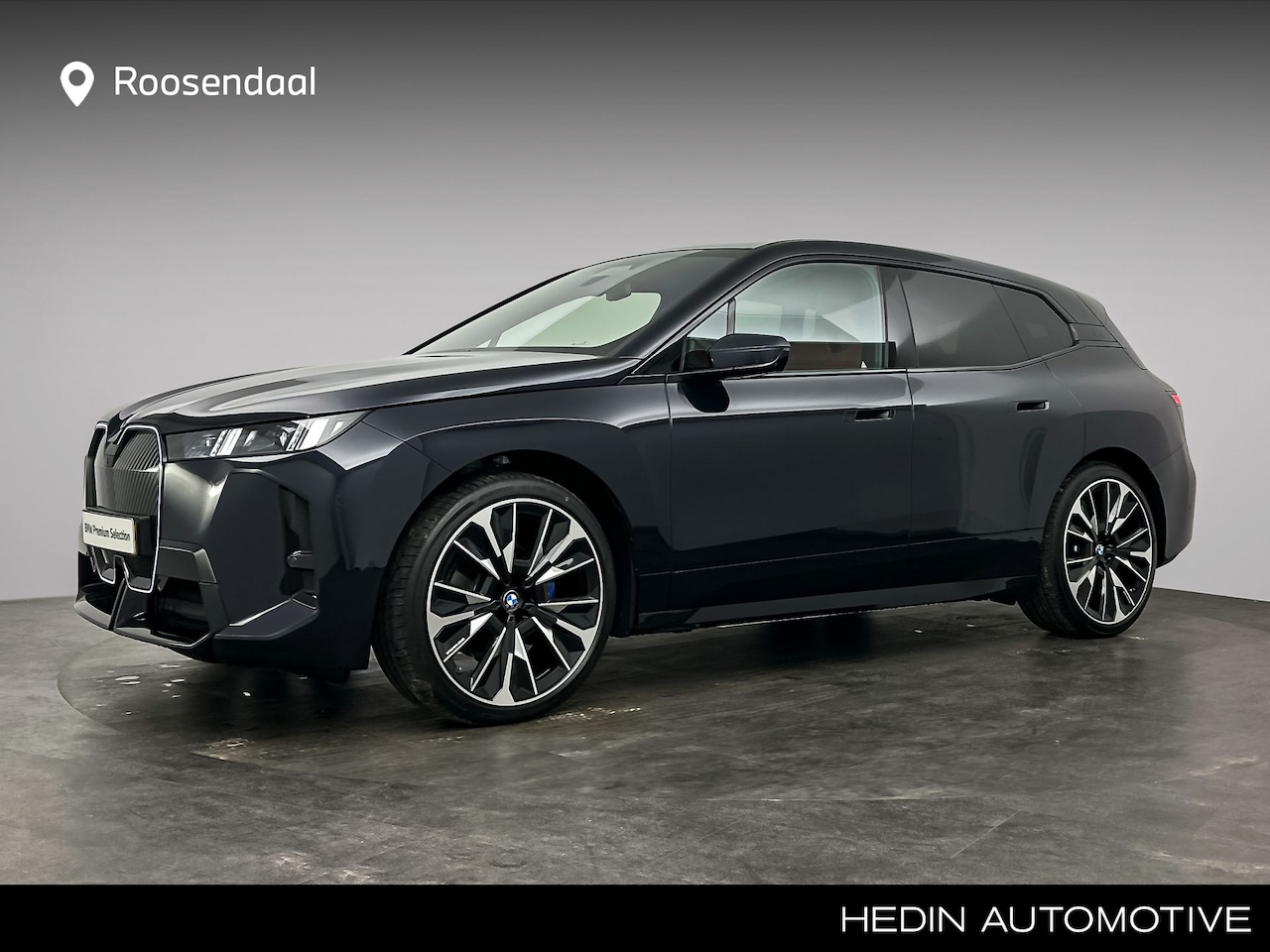 BMW iX - xDrive60 112 kWh | Trekhaak | Bowers&Wilkins | Laserlight | Panoramadak | Head Up | Stoelv - AutoWereld.nl