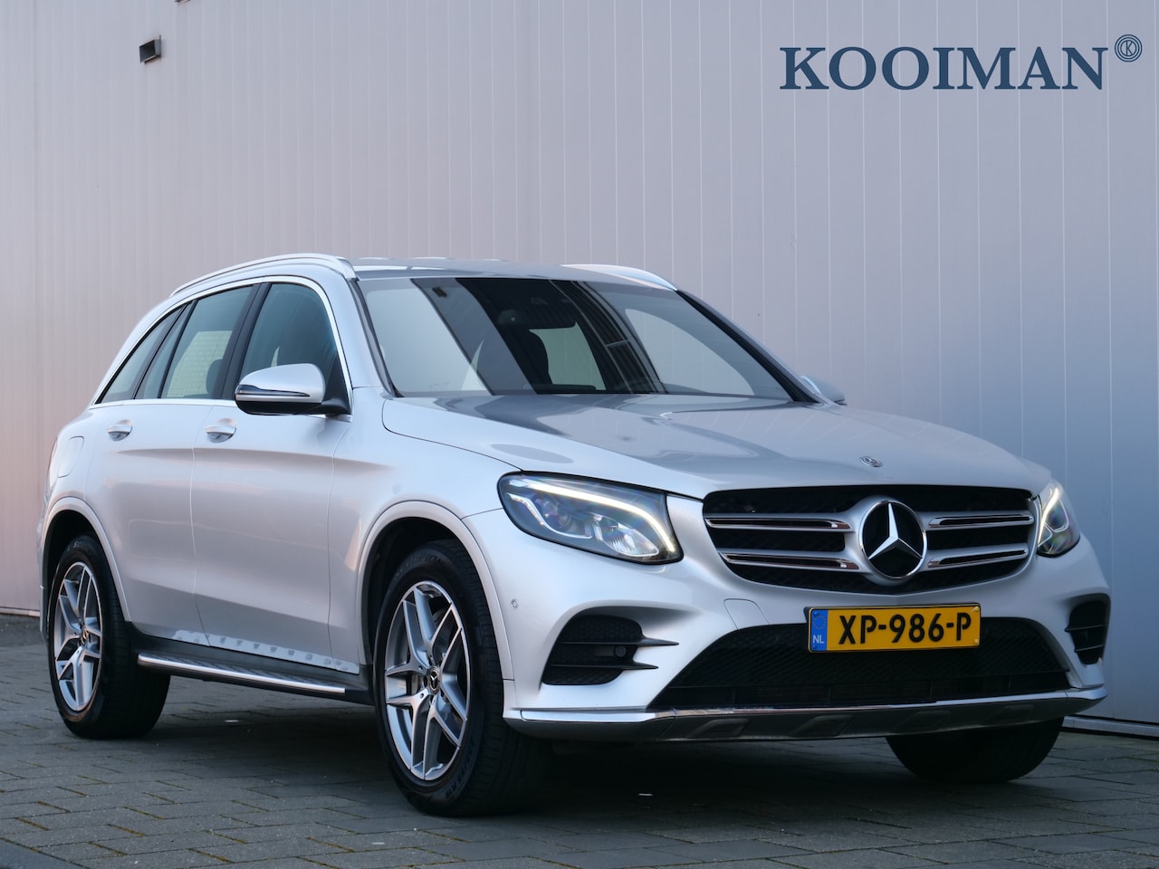 Mercedes-Benz GLC-klasse - 250 211pk 4MATIC AMG-Line AUTOMAAT Navigatie / PDC / AMG Styling / Stoelverwarming - AutoWereld.nl