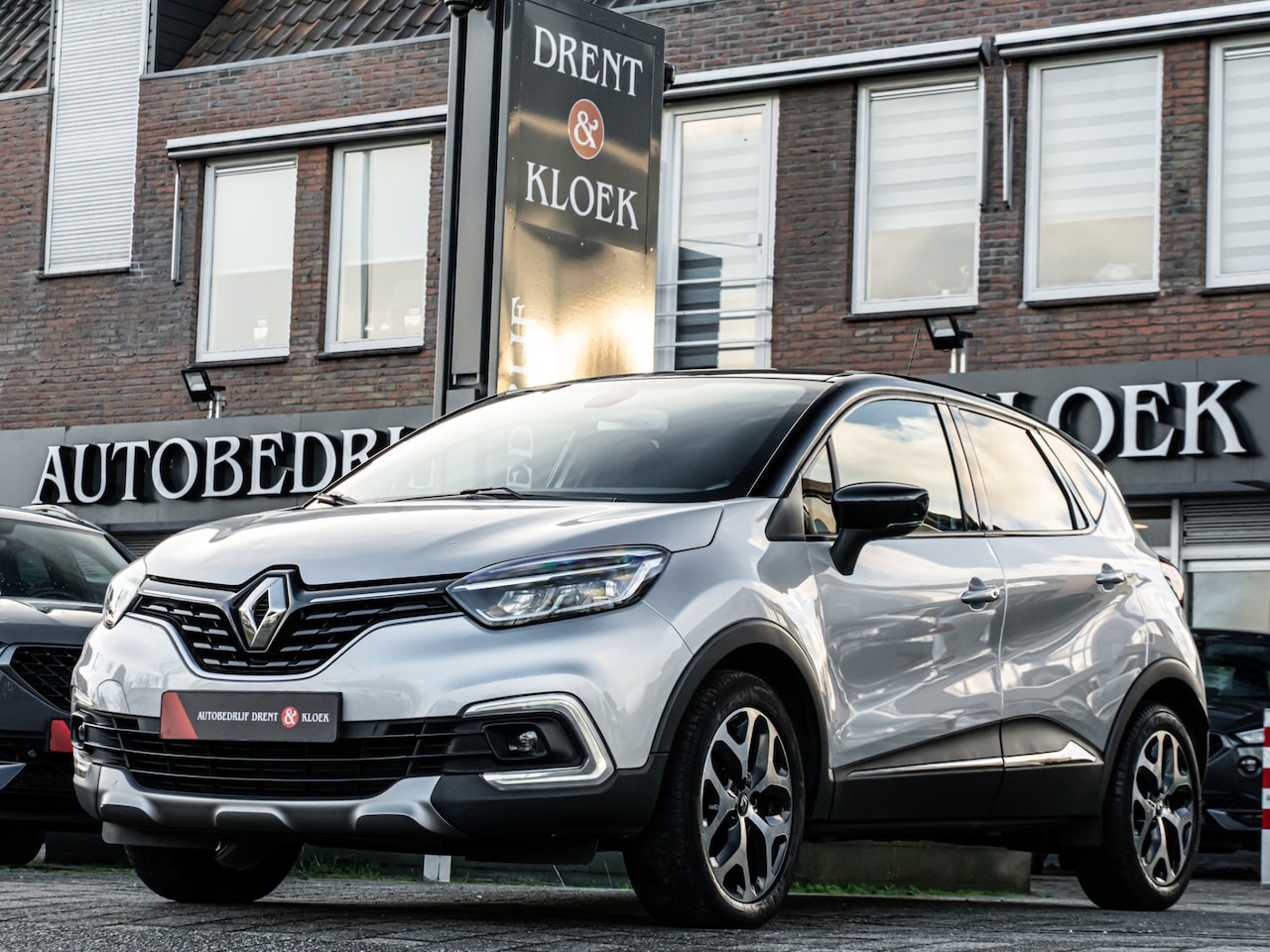 Renault Captur - 1.2 TCe Intens CAMERA FULL LED NAVI TREKHAAK - AutoWereld.nl