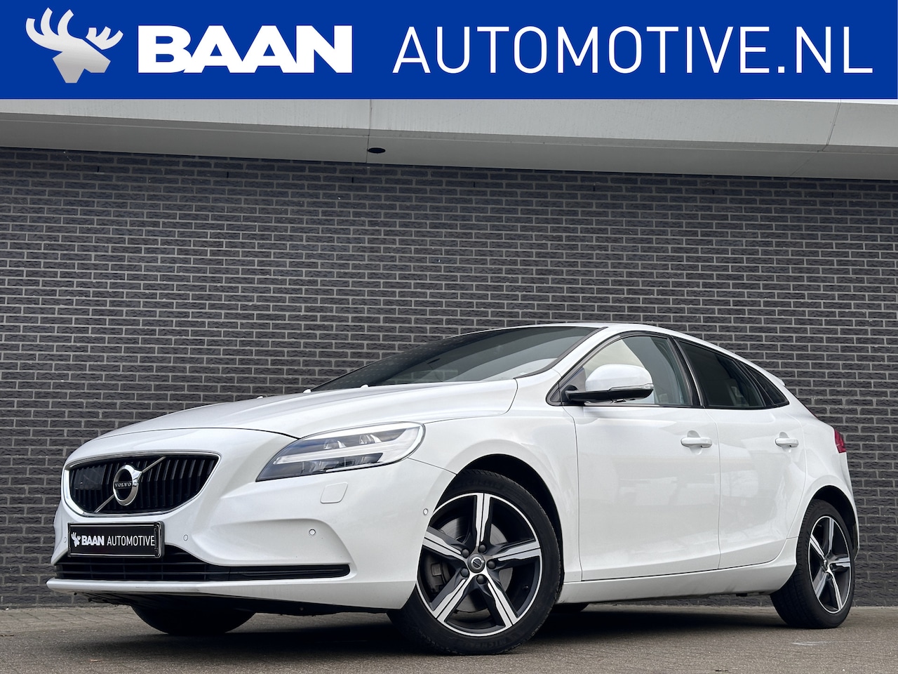 Volvo V40 - 2.0 D3 Dynamic Edition | Camera | Keyless | Navigatie | Intellisafe - AutoWereld.nl