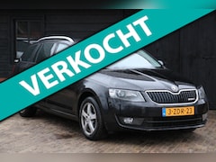Skoda Octavia Combi - 1.6 TDI Greenline Xenon/Navigatie/Parkeersensor/Trekhaak