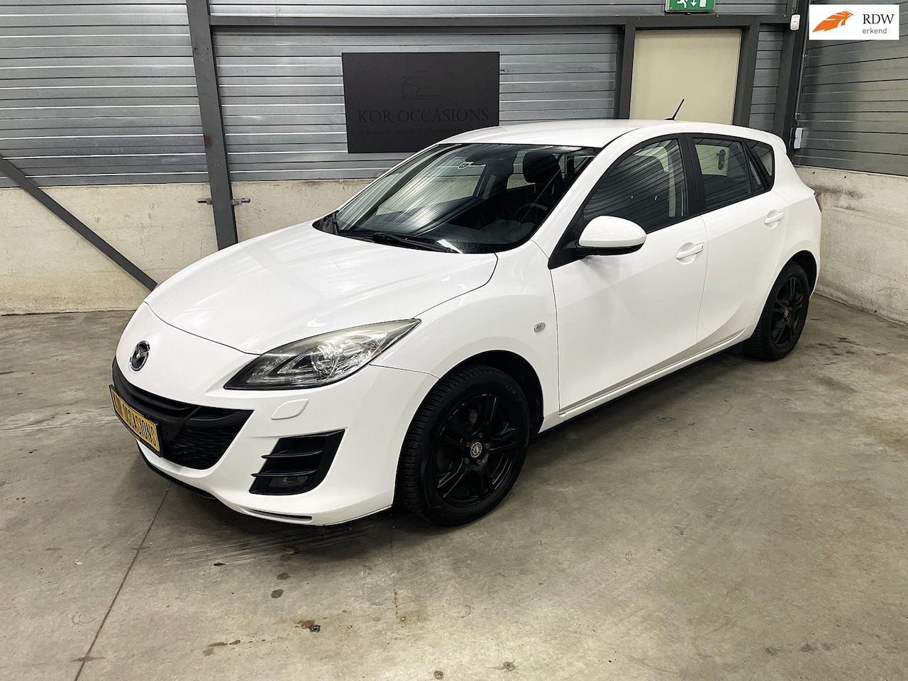 Mazda 3 - 1.6 Business Plus 2e eigenaar full option xenon Navi PDC stoelverwarming RVM - AutoWereld.nl