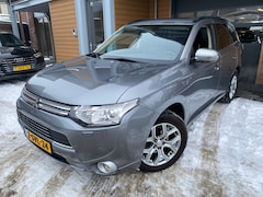 Mitsubishi Outlander - 2.0 PHEV Instyle | Leder | Schuifdak | Trekhaak