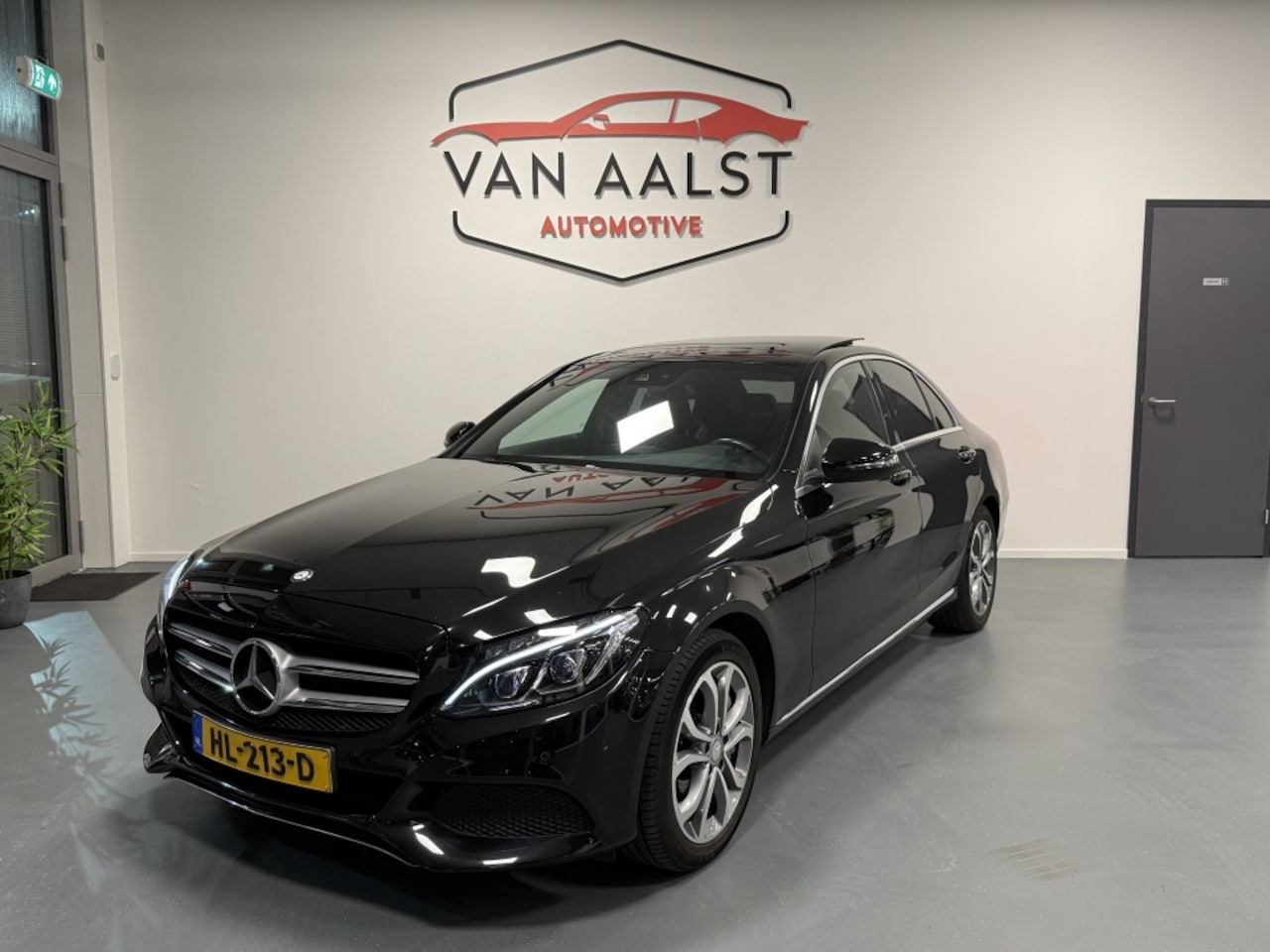 Mercedes-Benz C-klasse - 350 e Lease Edition/ Panoramadak/ Nappa Leder/ Navi - AutoWereld.nl
