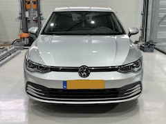 Volkswagen Golf - 8 VIII TSI R-LINE DSG IQ LED / BLIND SPOT / CAMERA / STUURVERW VOL