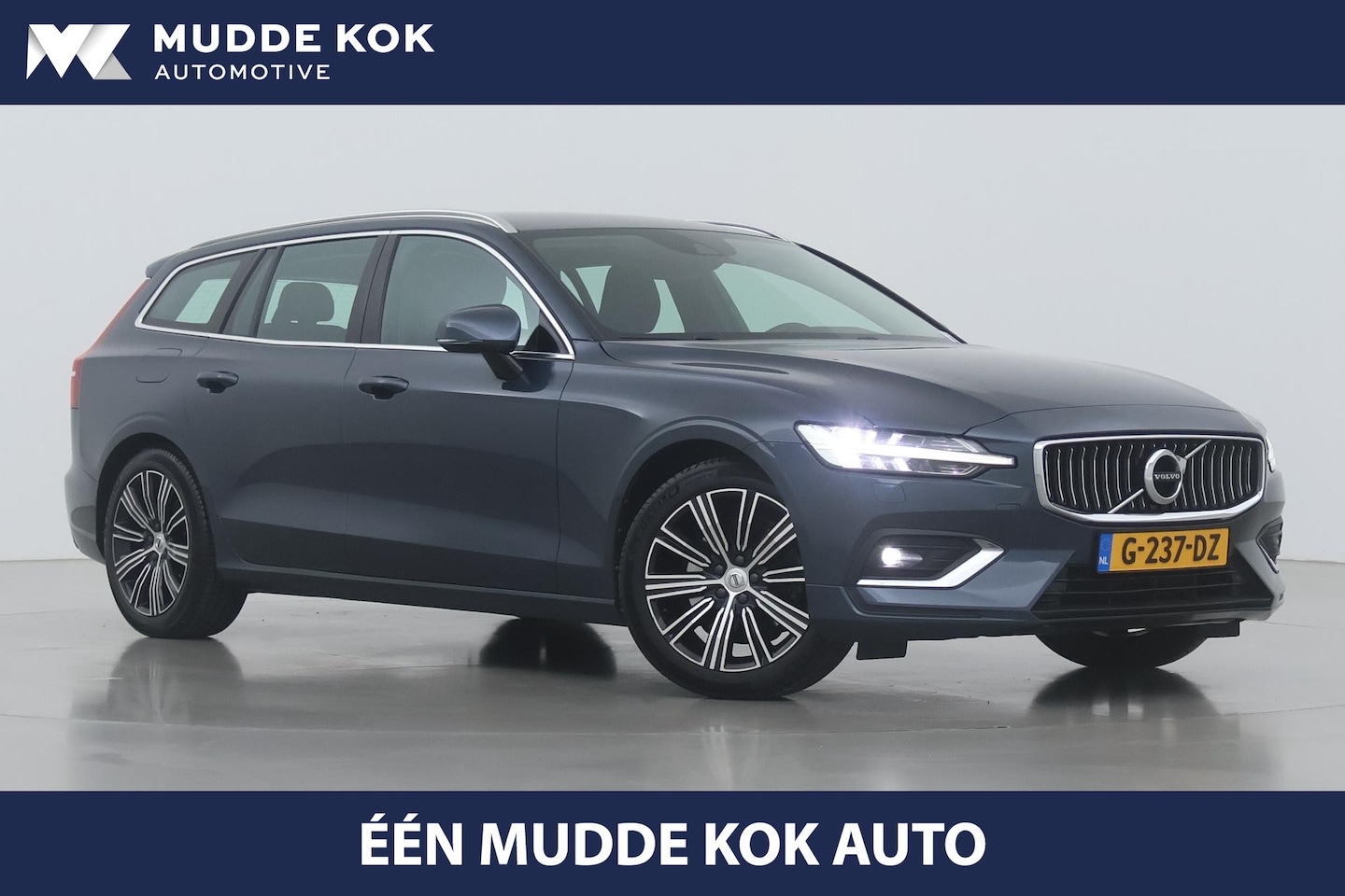 Volvo V60 - T4 Inscription | Trehaak | Leder | ACC | BLIS | Stoelverwarming | Camera - AutoWereld.nl