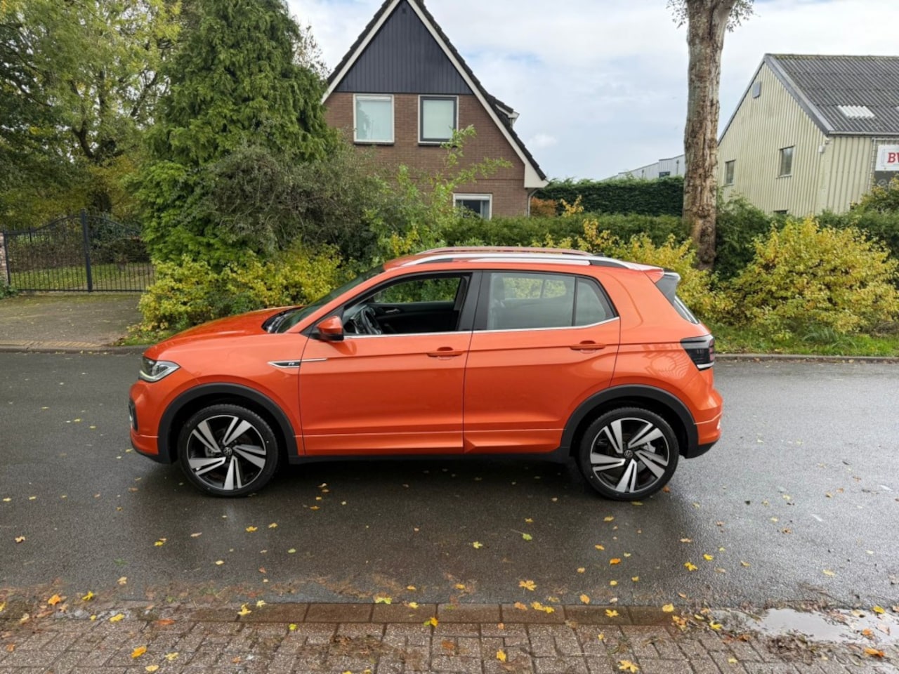 Volkswagen T-Cross - 1.0 TSI R-line*automaat*camera*led*carplay*incl. 12 maanden bovag - AutoWereld.nl