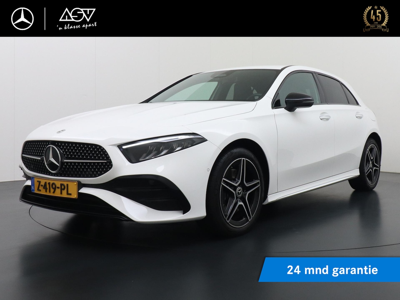Mercedes-Benz A-klasse - 250 e AMG Line | Trekhaak Wegklapbaar | Sfeerverlichting | Klasse 3 Alarm | Verwarmd Stuur - AutoWereld.nl