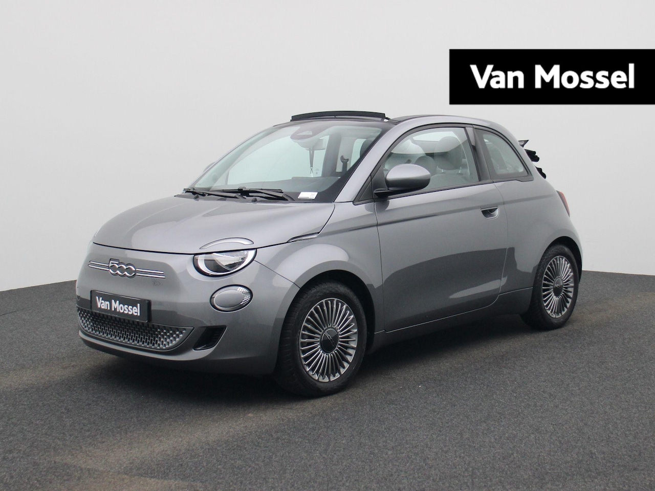 Fiat 500 C - 500e 42 kWh Icon AUTOMAAT | NAVIGATIE | LMV | PDC | APPLE CARPLAY | DAB | STOELVERWARMING - AutoWereld.nl