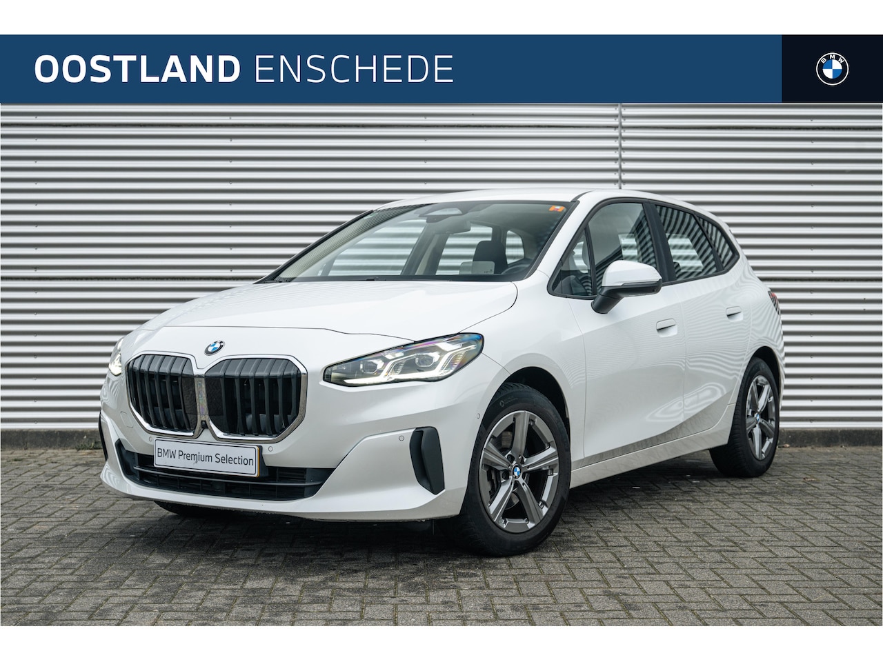 BMW 2-serie Active Tourer - 218i Automaat / Comfort Access / Adaptieve LED / Parking Assistant Plus / Head-Up / Live C - AutoWereld.nl