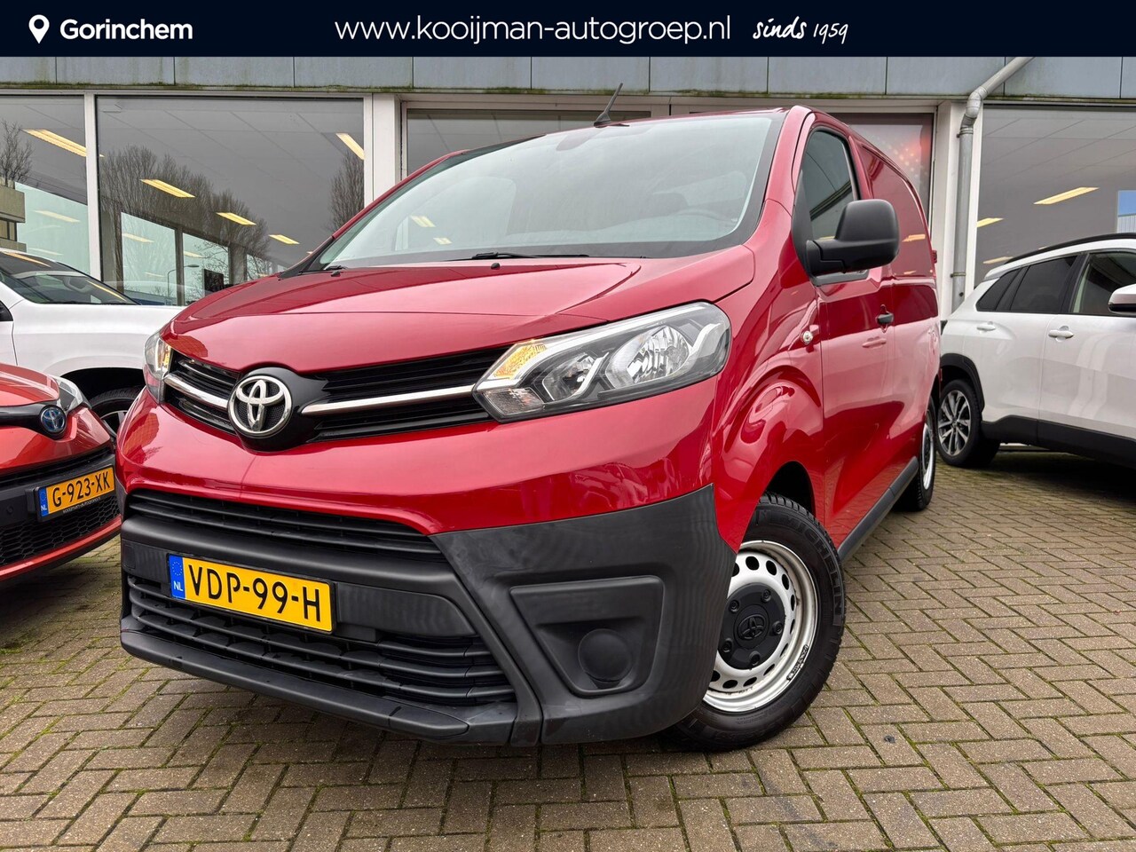 Toyota ProAce Compact - 1.5 D-4D Navigator | Lage KM stand! | Trekhaak | Parkeersensoren | Cruise Control | Toyota - AutoWereld.nl