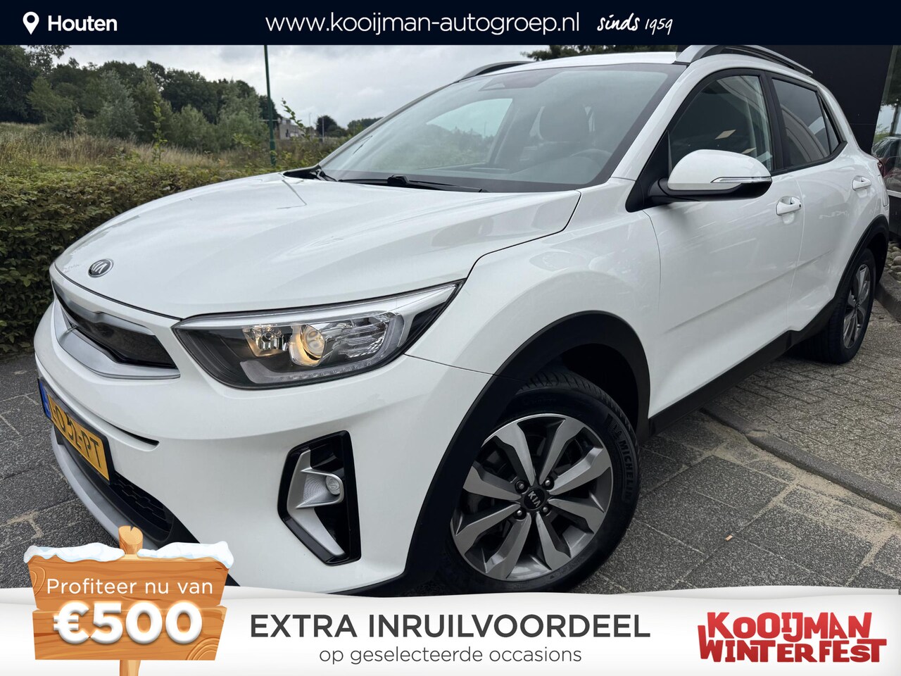 Kia Stonic - 1.0 T-GDi MHEV DynamicPlusLine 1.0 T-GDi MHEV DynamicPlusLine , Eerste Eigenaar, Climate Control, Navigatie, Apple Carpla - AutoWereld.nl