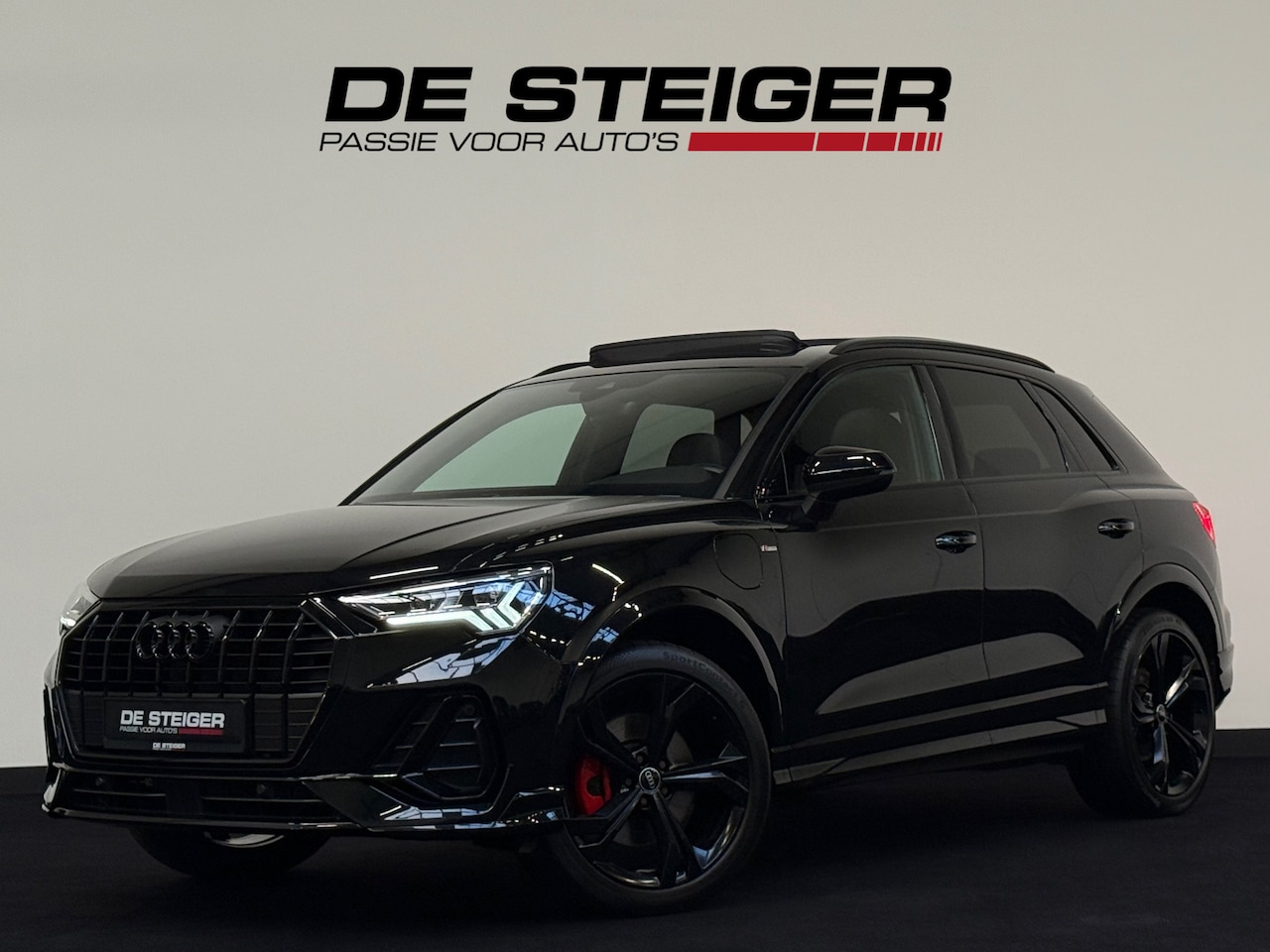 Audi Q3 - 45 TFSI e 3 x S-line Pano Sfeer Keyless Leder Camera - AutoWereld.nl