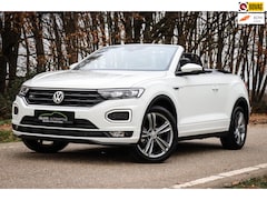 Volkswagen T-Roc Cabrio - 1.5 TSI R-Line | CarPlay | DAB | 9481km | H.leder | Clima | Navi | PDC met camera | Nieuws