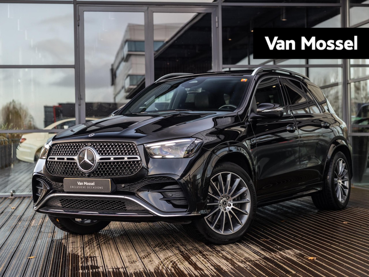 Mercedes-Benz GLE-Klasse - 400 e 4MATIC AMG Line Premium | PANORAMA/SCHUIF-KANTELDAK | BURMESTER | SFEERVERLICHTING | - AutoWereld.nl