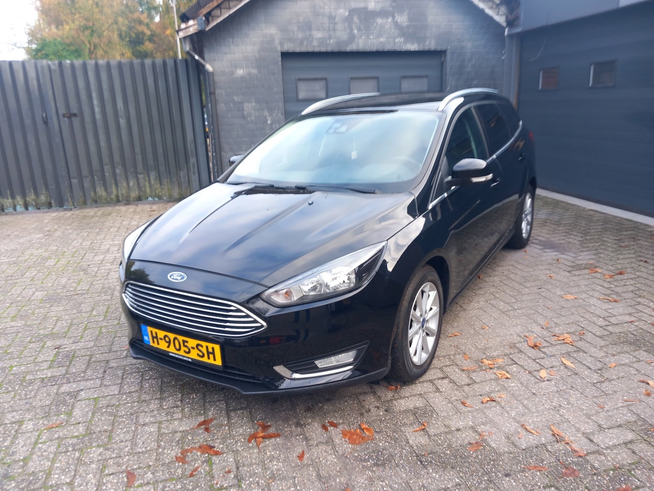 Ford Focus Wagon - 1.5 Titanium Edition.150 pk,Cruise control,Navigatie,Climate control,Stoel+struur+voorruit - AutoWereld.nl