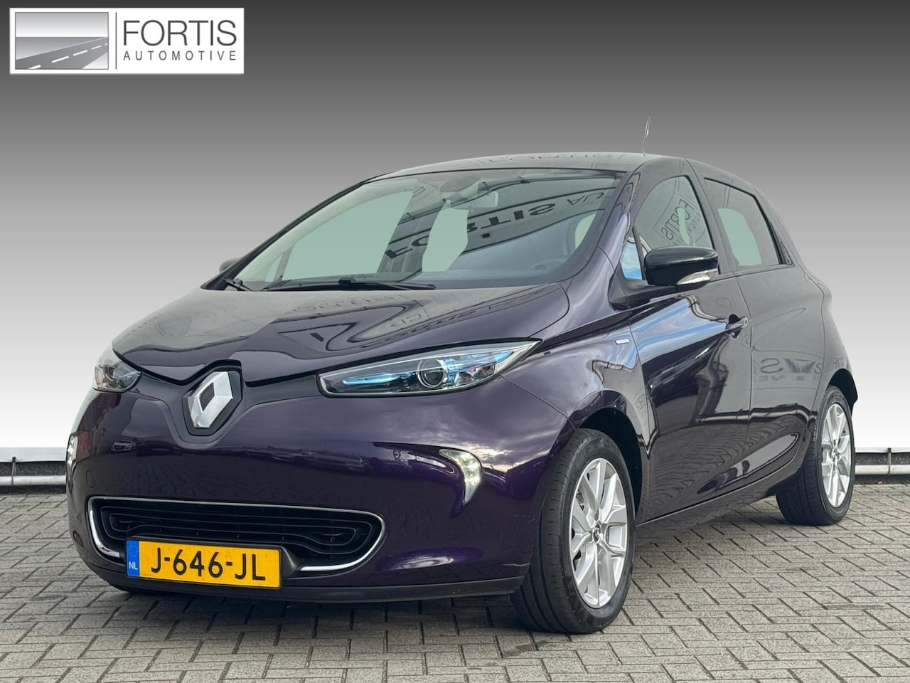 Renault Zoe - R110 Limited 41 kWh (ex Accu) NAVI | 240 km BEREIK | CAMERA - AutoWereld.nl