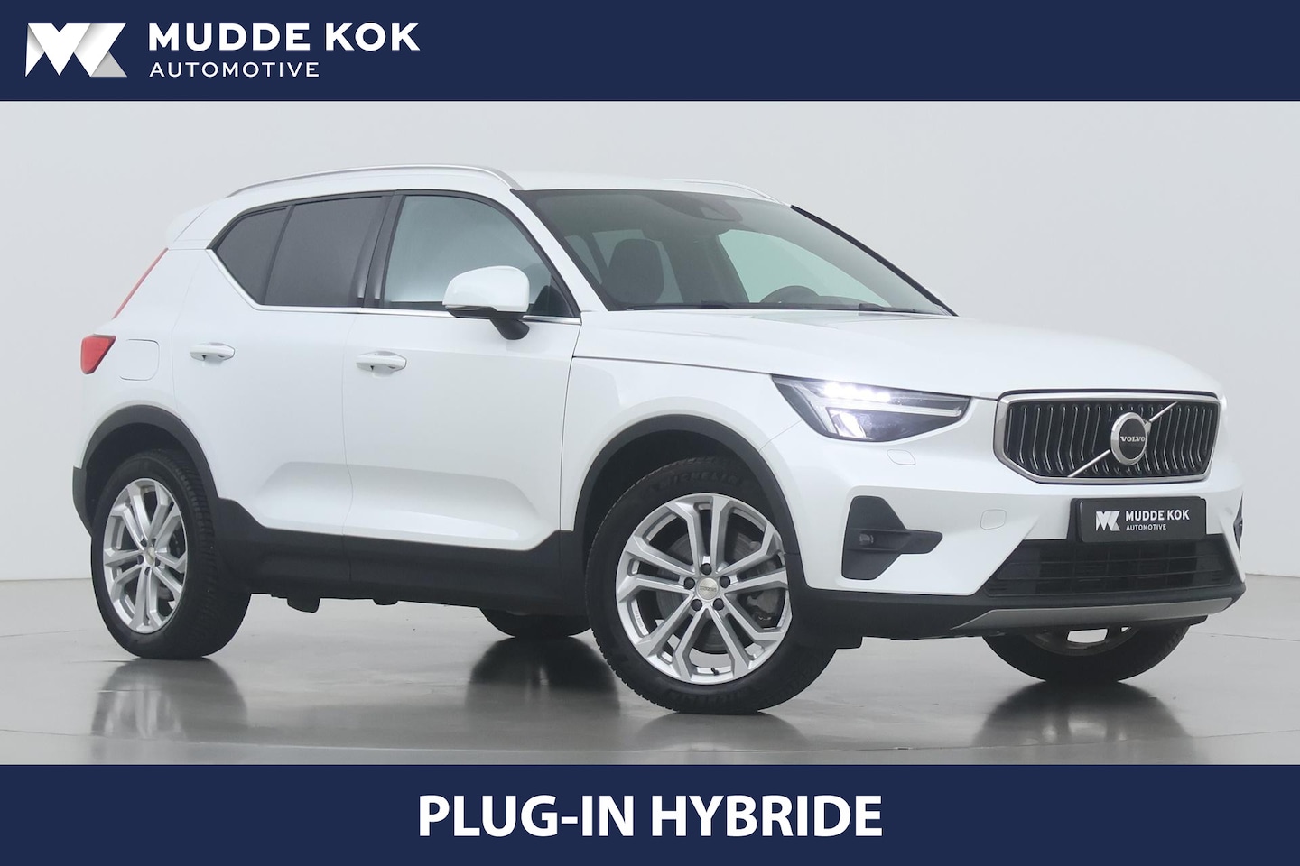 Volvo XC40 - T5 Plug-in hybrid Plus Bright | ACC | Trekhaak | BLIS | Camera | Stoelverwarming | Keyless - AutoWereld.nl