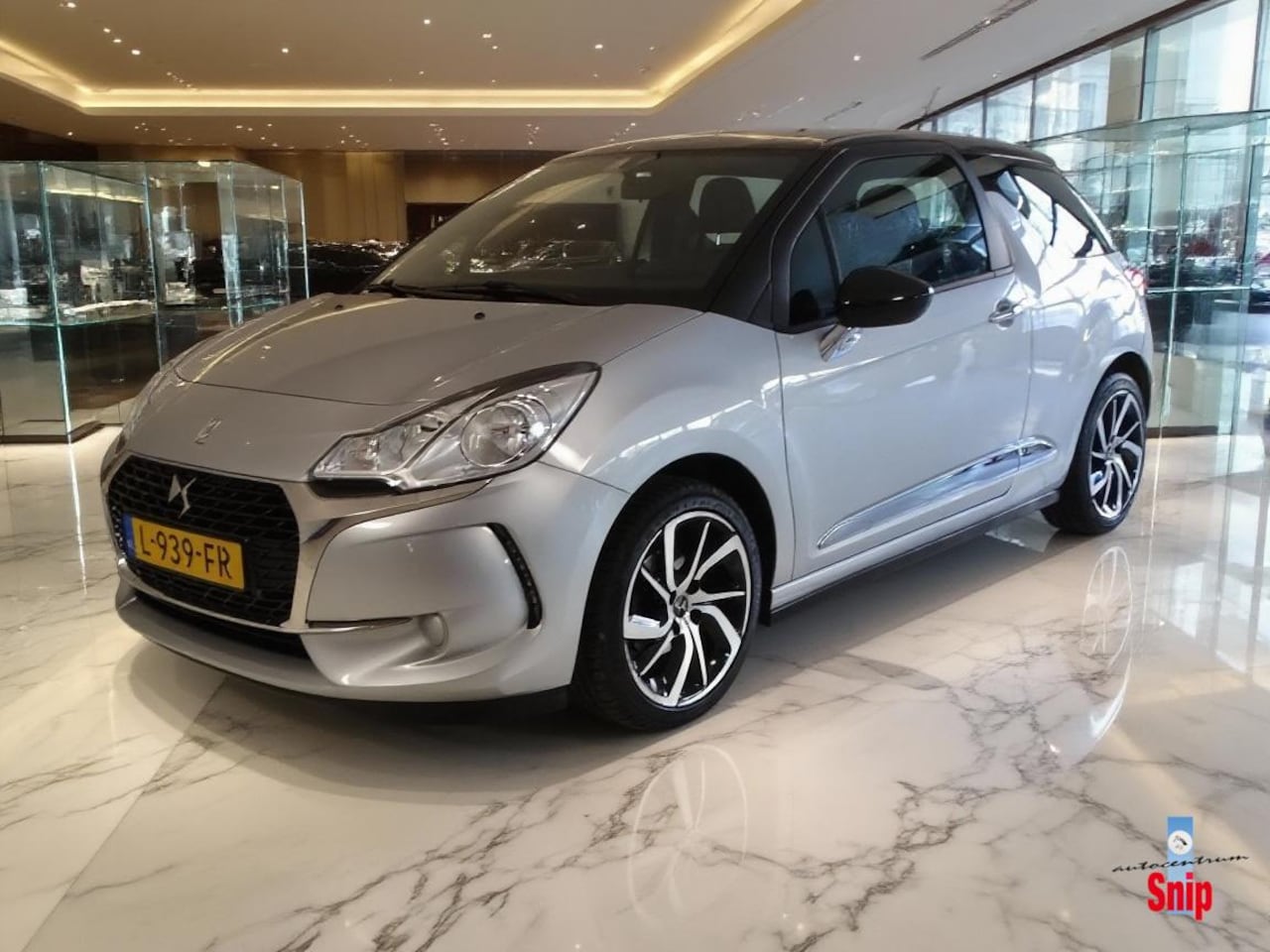 DS 3 - 1.2 PureTech So Chic 1.2 PureTech So Chic - AutoWereld.nl