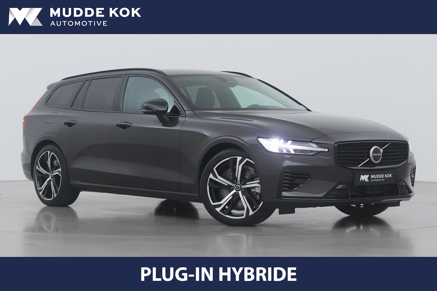 Volvo V60 - T6 Plug-in hybrid Plus Dark | Trekhaak | ACC | Trekhaak | 360° Camera | harman/kardon | St - AutoWereld.nl
