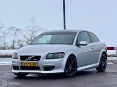 Volvo C30 - 2.5 T5 Momentum, R-Design