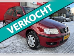 Volkswagen Polo - 1.4 Comfortline lage km , zeer mooi
