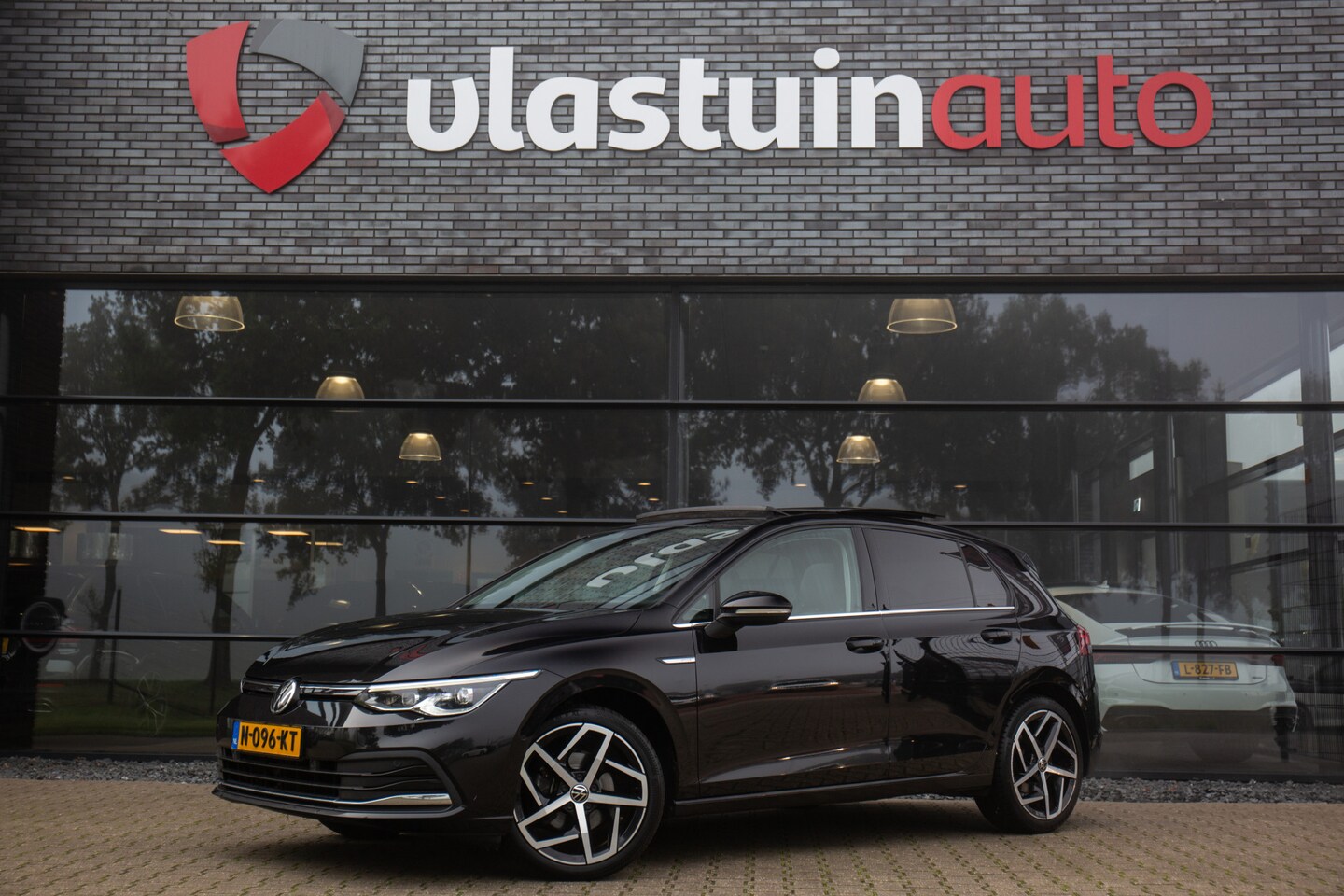 Volkswagen Golf - 1.5 TSI Style 1.5 TSI Style , Panoramadak, Trekhaak, Carplay, - AutoWereld.nl