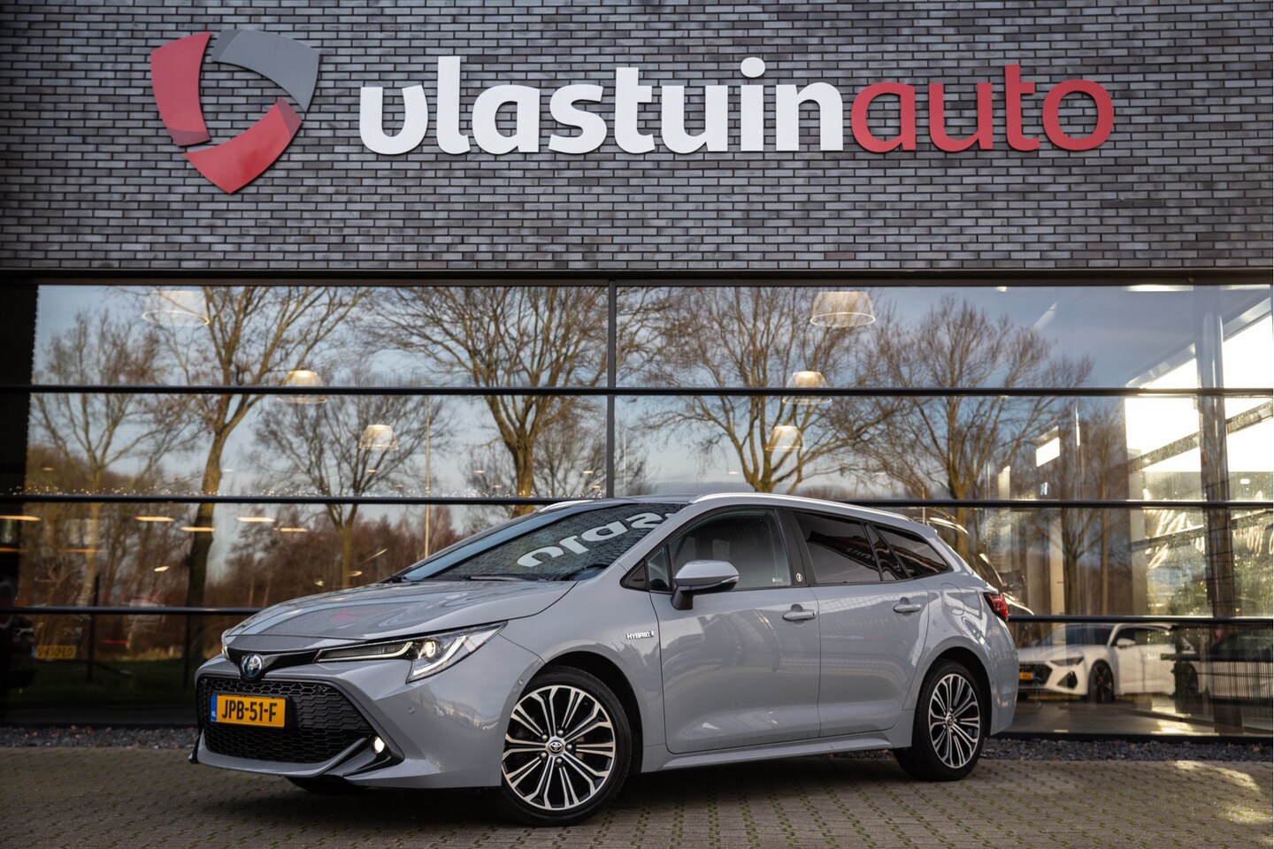 Toyota Corolla Touring Sports - 1.8 Hybrid Dynamic 1.8 Hybrid Dynamic , Keyless entry, Adap. cruise, Stuur/stoelverwarming, - AutoWereld.nl