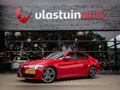 Alfa Romeo Giulia - 2.0T Sprint 200pk , Eerste eigenaar, Origineel Nederlands, Leder