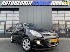 Hyundai i20 - 1.4i i-Catcher 1Ste Eigenaar/ Airco/Nieuwe remmen/Nieuwe Apk/Rijd goed stuurt goed