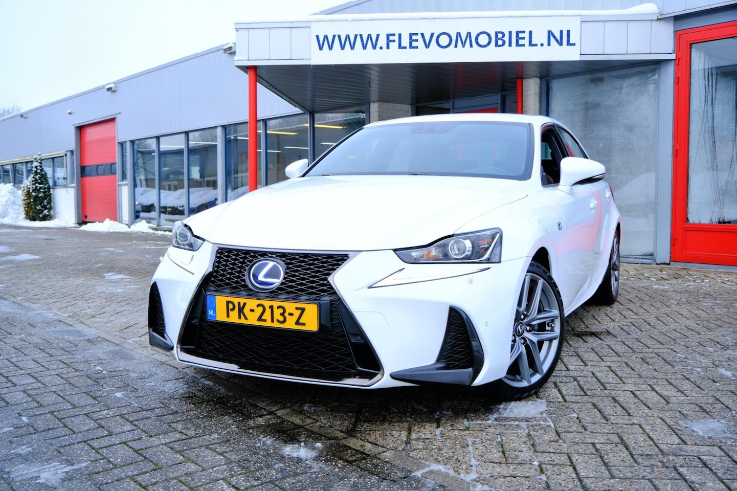 Lexus IS - 300h Hybrid F-Sport Line Aut. Leder|Xenon|Navi|LMV|Cam - AutoWereld.nl