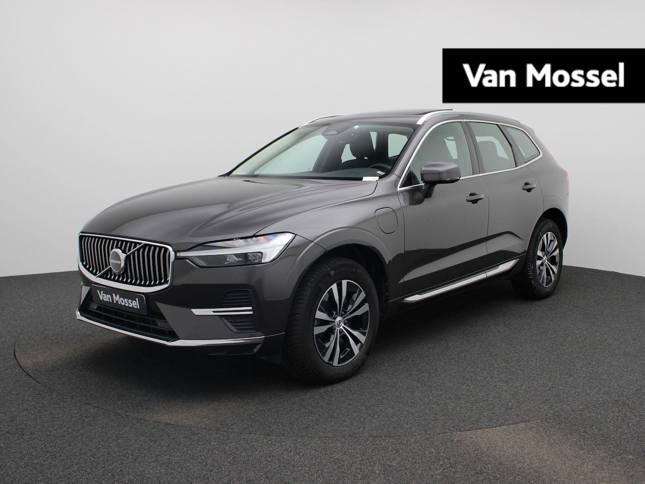 Volvo XC60 - 2.0 T6 Plug-in hybrid AWD Core Bright | Automaat | 100% SOH | Apple Carplay/Android Auto | - AutoWereld.nl