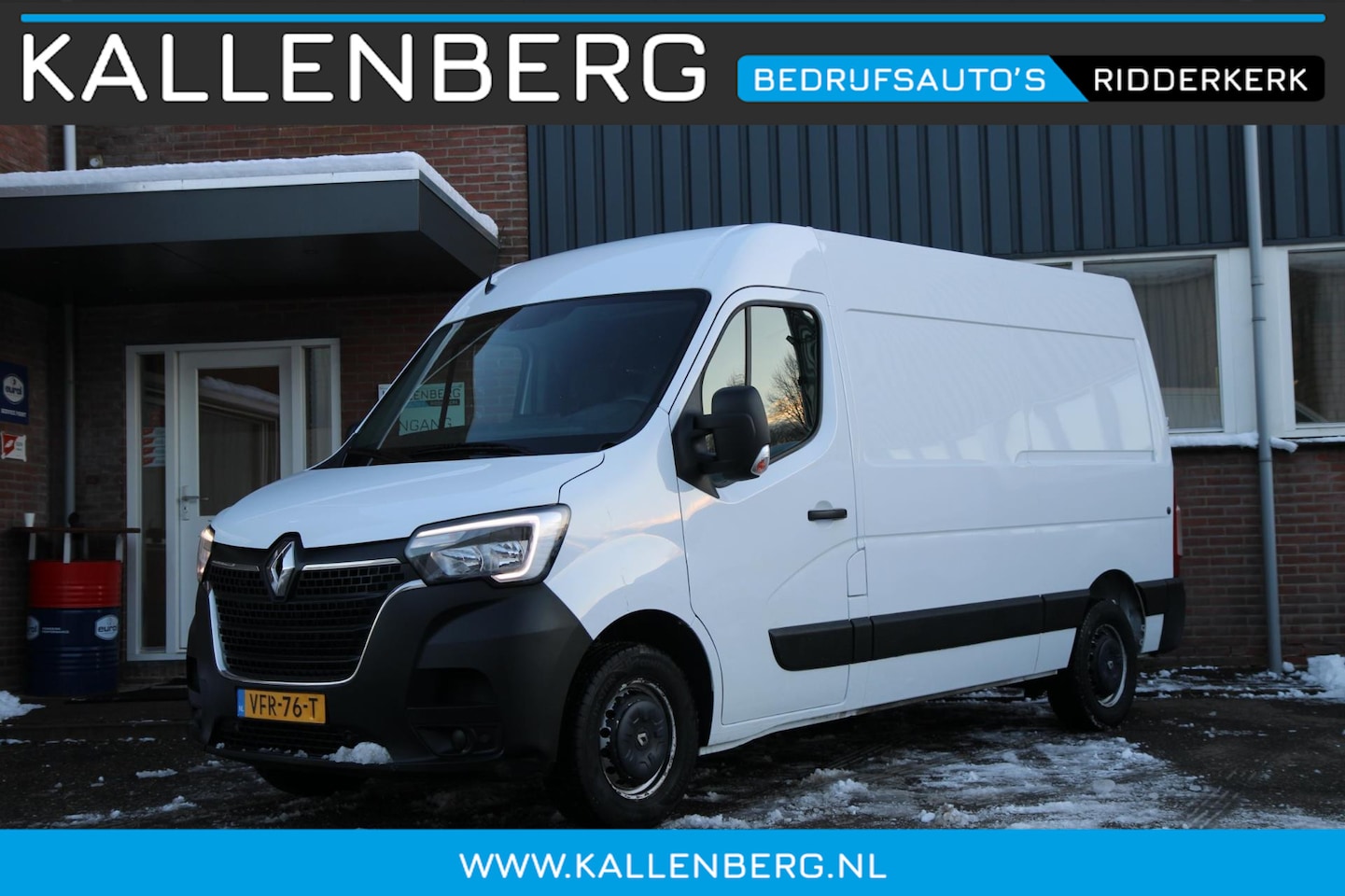 Renault Master - T35 2.3 dCi 135PK L2H2 / Trekhaak / Carplay / Navi / 3 zits - AutoWereld.nl