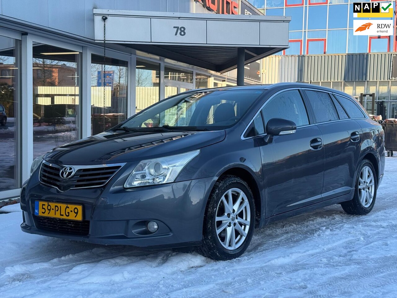 Toyota Avensis Wagon - 1.8 VVTi Business - Navigatie - AutoWereld.nl