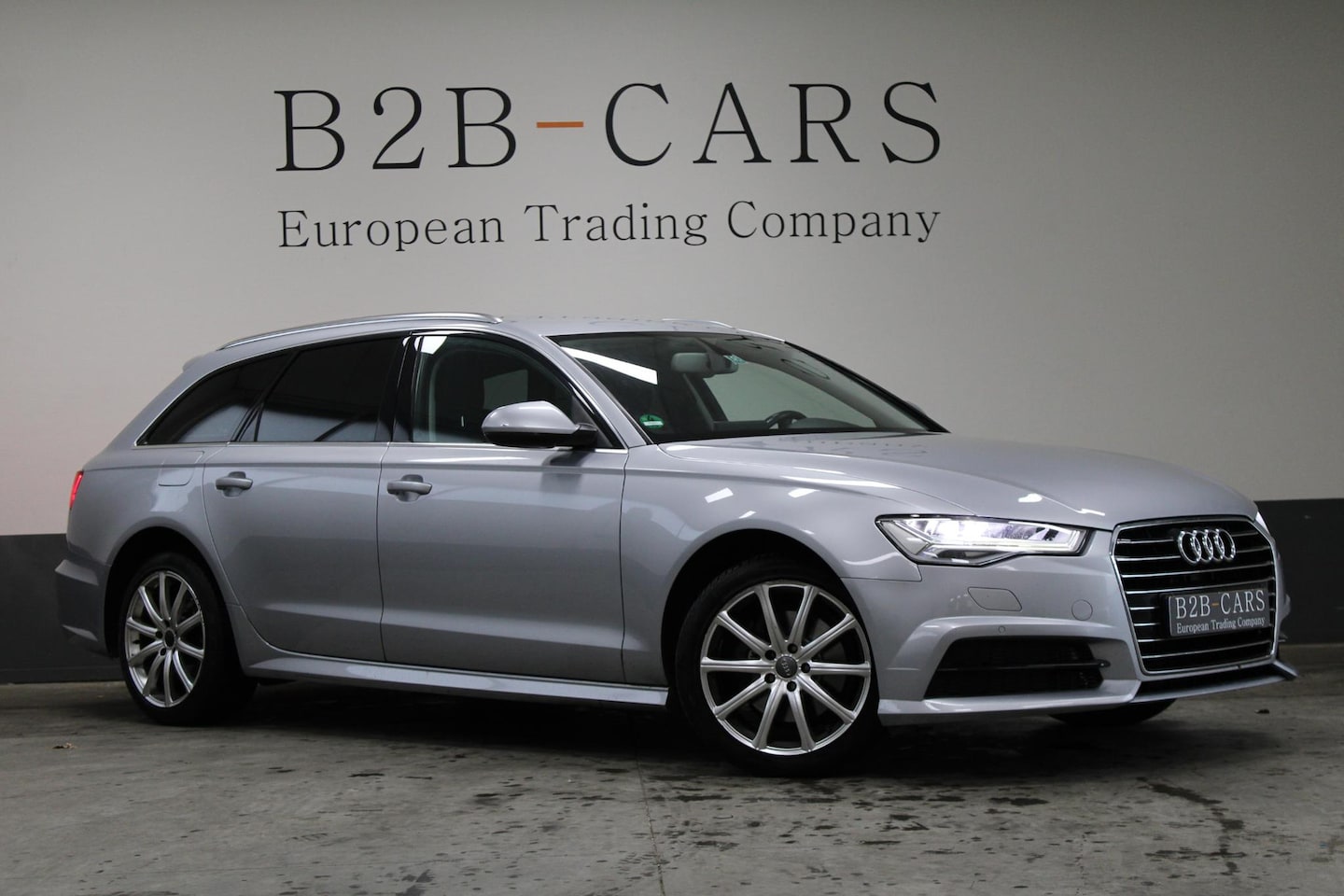 Audi A6 Avant - 1.8 TFSI ultra Advance LED - Navigatie - Trekhaak - AutoWereld.nl