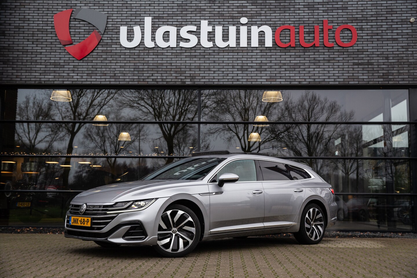 Volkswagen Arteon Shooting Brake - 1.4 TSI eHybrid R-Line Business+ | Panoramadak, Trekhaak, Adap. cruise, - AutoWereld.nl