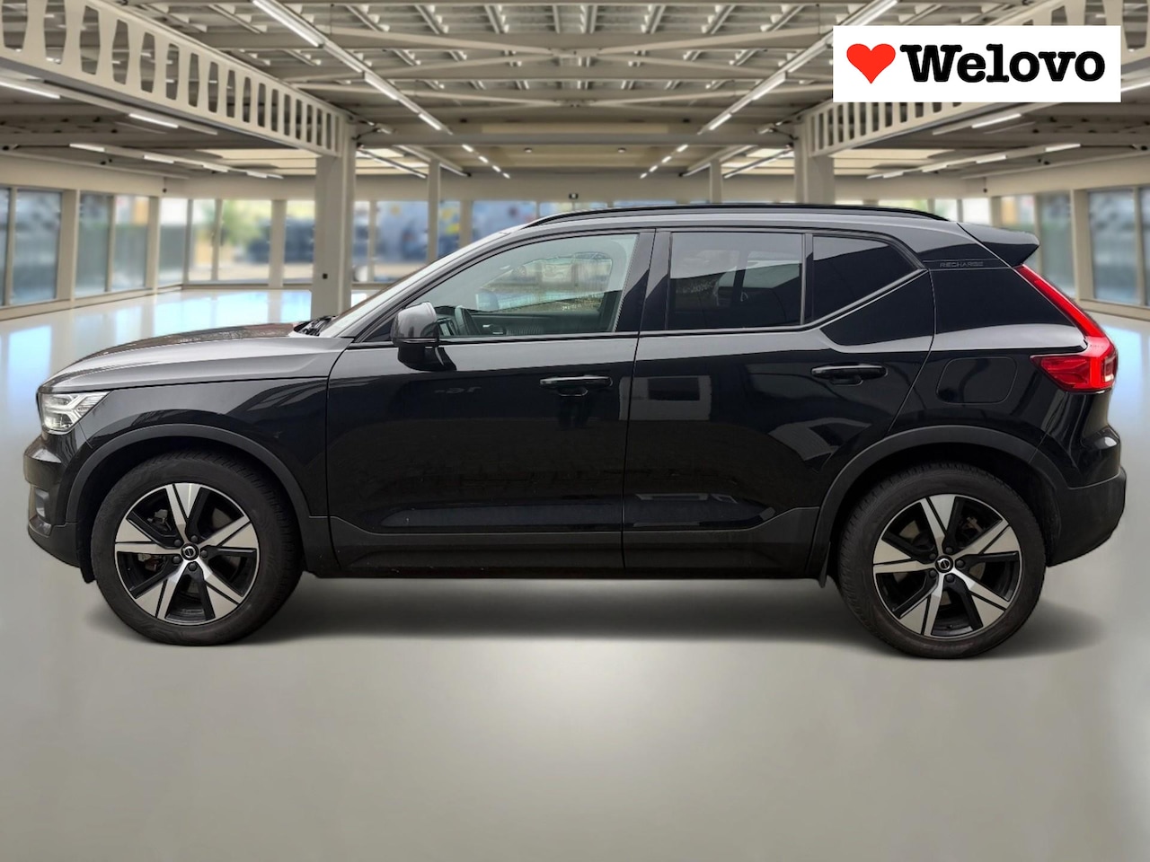 Volvo XC40 - Recharge P8 AWD R-Design 9 x Volvo  xc40 op voorraad - AutoWereld.nl