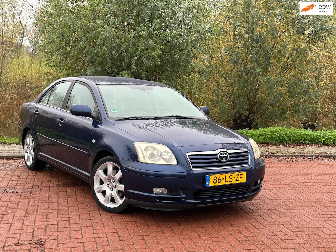 Toyota Avensis - 2.0 VVTi Executive 2.0 VVTi Executive Leer/Nap - AutoWereld.nl