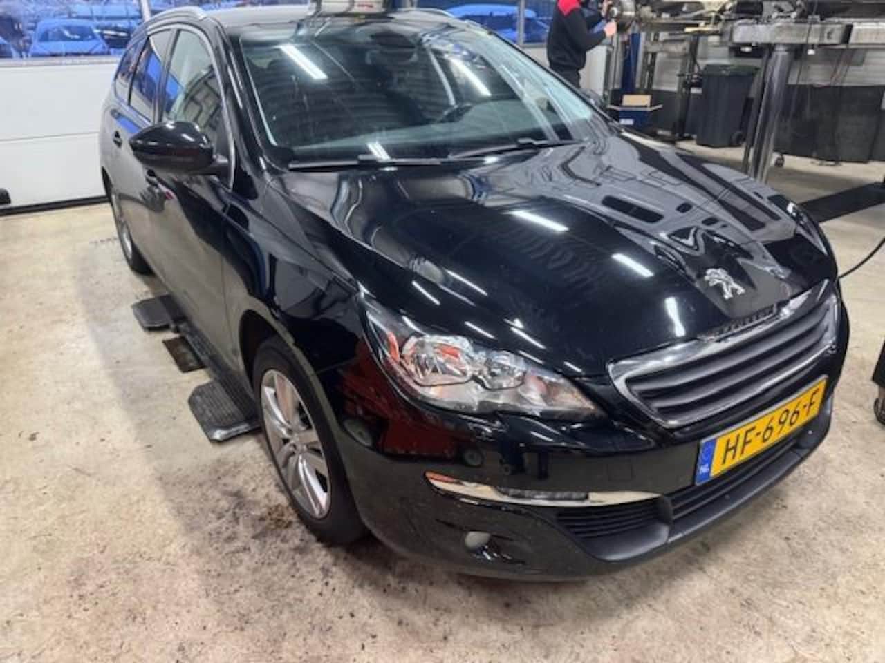 Peugeot 308 SW - 1.6 BlueHDI PANO/THAAK/EXTRA SET VELGEN/APK - AutoWereld.nl