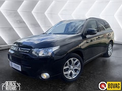 Mitsubishi Outlander - 2.0 Intense+ 7P Auto Keyless Clima LMV