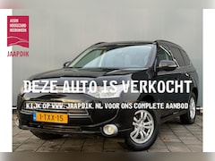 Mitsubishi Outlander - BWJ 2014 | 2.0 PHEV 203PK Bus. Edition | TREKHAAK | CLIMA | LEDER/STOF | CAMERA A | LICHTM