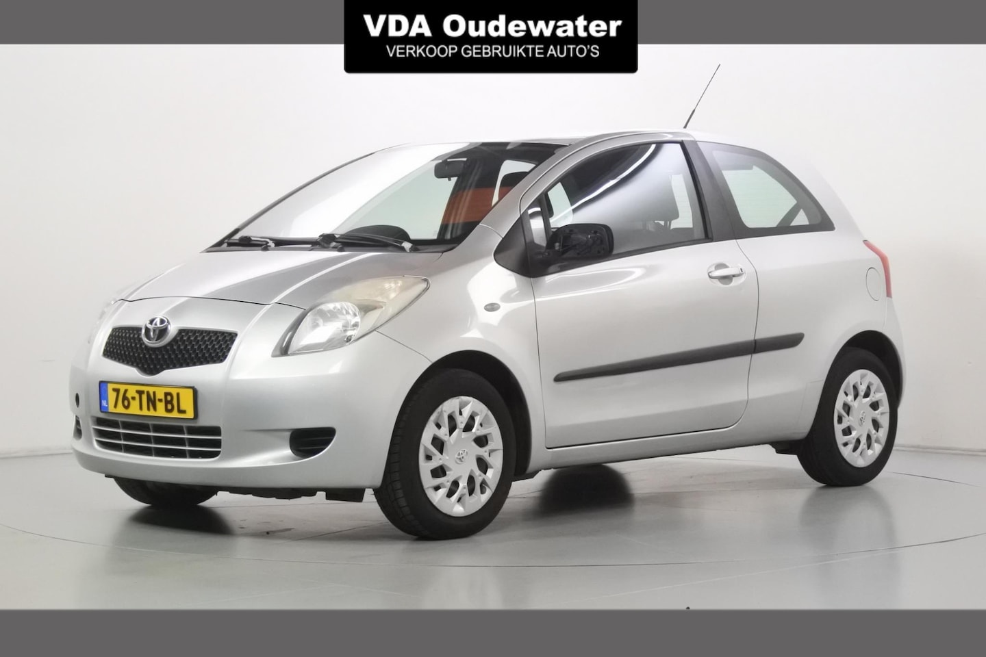 Toyota Yaris - 1.3 VVT-i Sol 1.3 VVTi Sol - AutoWereld.nl