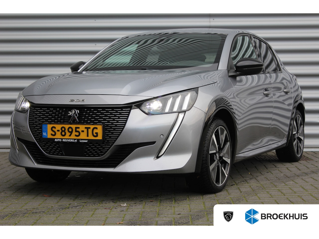 Peugeot e-208 - EV 136PK GT PACK AUTOMAAT / NAVI / LEDER / CLIMA / PDC / 17" LMV / CAMERA / ALCANTARA / KE - AutoWereld.nl