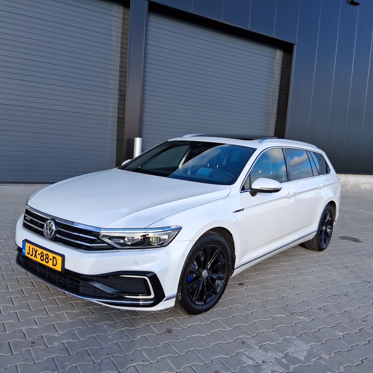 Volkswagen Passat Variant - 1.4 TSI PHEV GTE Business BOMVOL - AutoWereld.nl