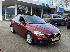 Volvo V40 Cross Country - 1.5 T3 Nordic+ Pano Standkachel 1e eigenaar