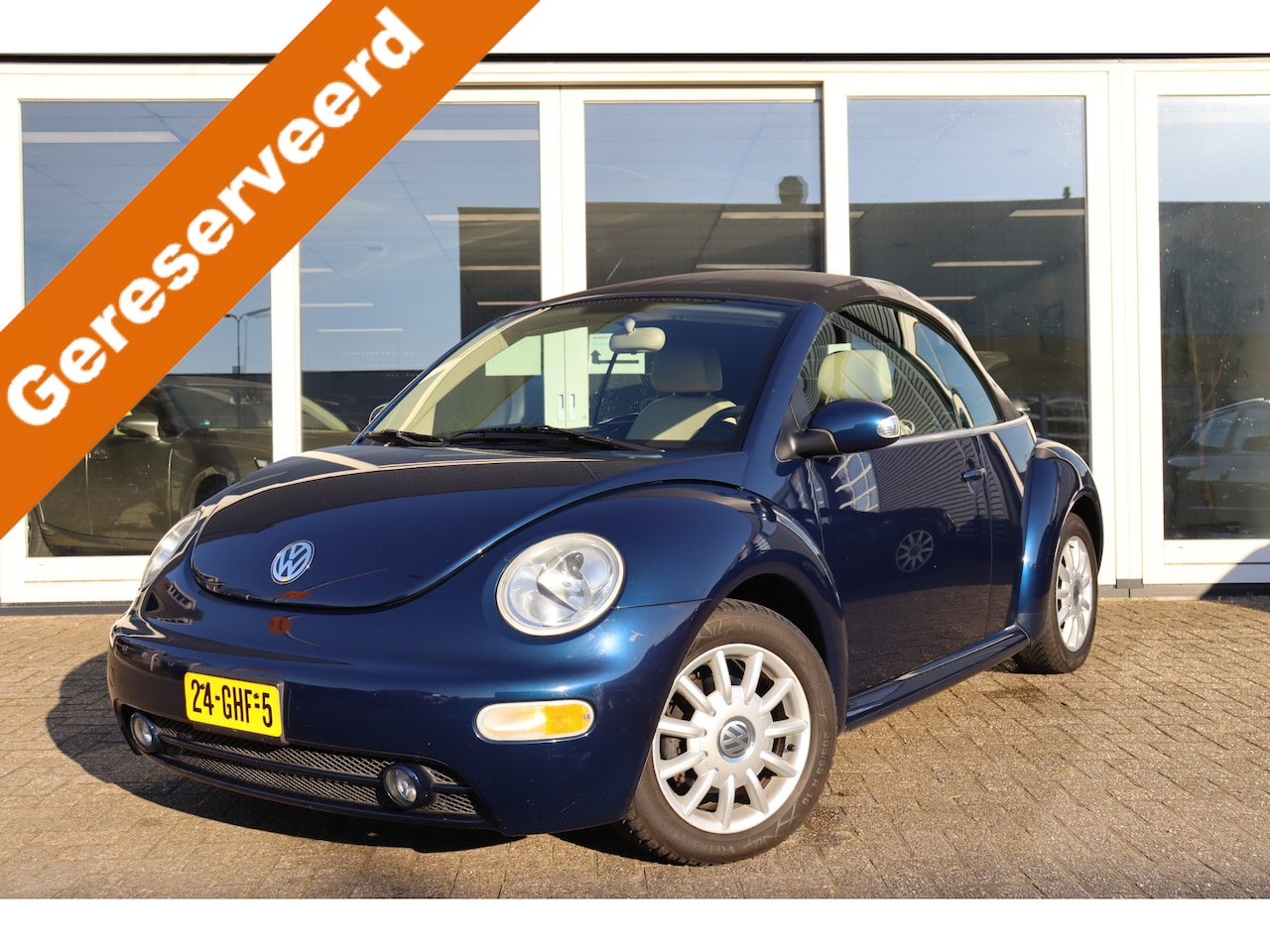 Volkswagen New Beetle Cabriolet - 2.0 Turijn Comfort 2.0 Turijn Comfort , Cruise Control, Airco, Prijs Is Rijklaar - AutoWereld.nl