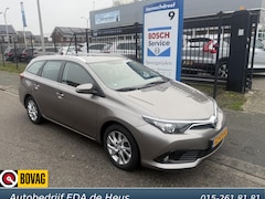 Toyota Auris Touring Sports - 1.2T Aspiration | Trekhaak | Camera | Climate Control | Navigatie | All Season Banden | DA