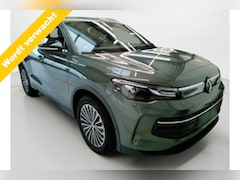 Volkswagen Tiguan - 1.5 eTSI DSG LIFE EDITION TREKHAAK/NAVI/CAMERA/5-JAAR-FABRIEKSGARANTIE Auto wordt verwacht
